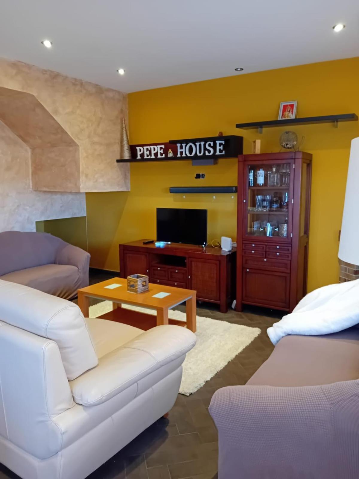 El Hogar De Pepe Villa El Casar de Escalona Ngoại thất bức ảnh